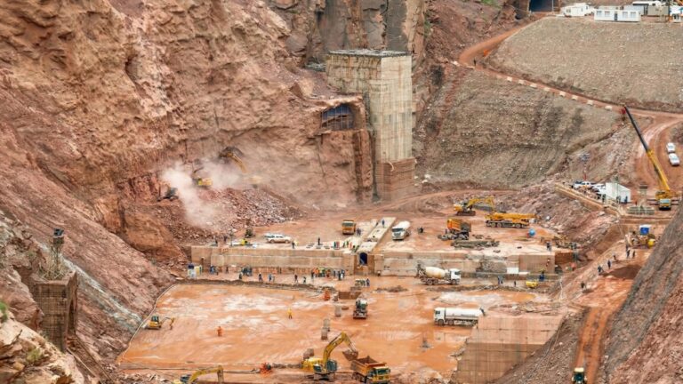 На строительство Рогунской ГЭС выделят 10 млрд сомони до конца года